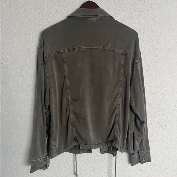 Gray-Olive Women's Military Style Button-Up Jacket - Picture 3 of 8